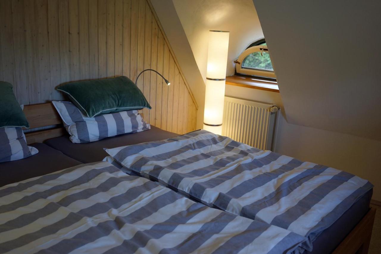 "Haus Auf Dem Berg" Apartment Westensee Luaran gambar